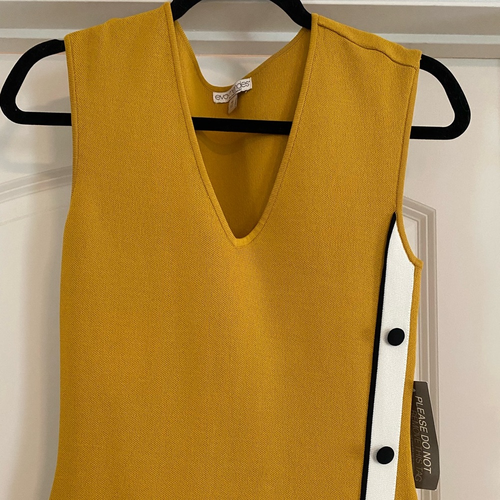 Brand new yellow dress. - Picture 4 of 4